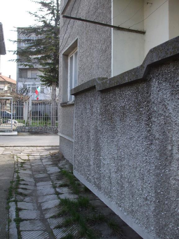 Daneto Apartment Tâgovişte Exterior foto